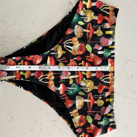 Mushrooms Bikini Bottom S-L see measurements NWOT - Picture 6 of 7